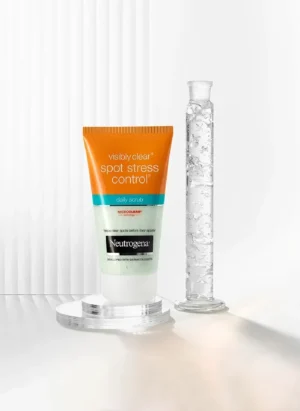 Neutrogena Visibly Clear Daily Scrub 150ml